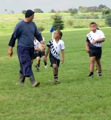 Margaret Penney; Manukau Talking to the Referee 2008